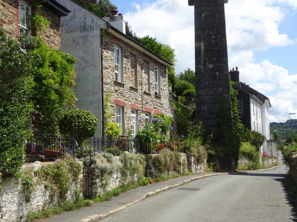 Picturesque cottage on Lower Kelly